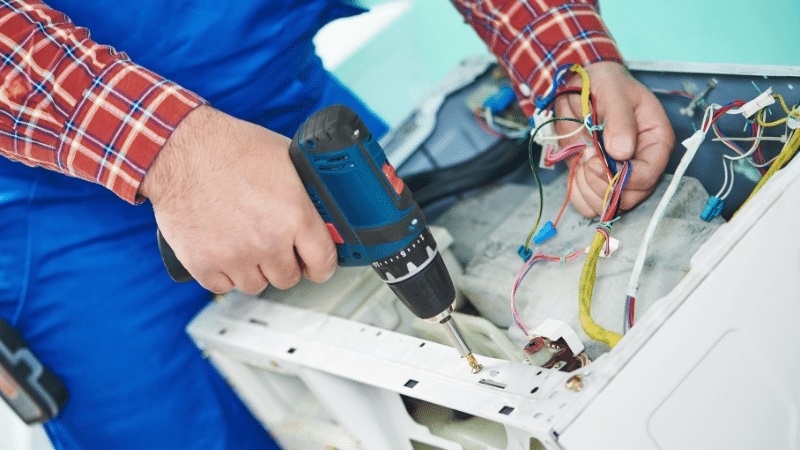 Silivri Mitsubishi Mitsubishi çamaşır makinesi kart tamiri – Su almama arızası orijinal parça ile giderildi. - Teknik servis örneği